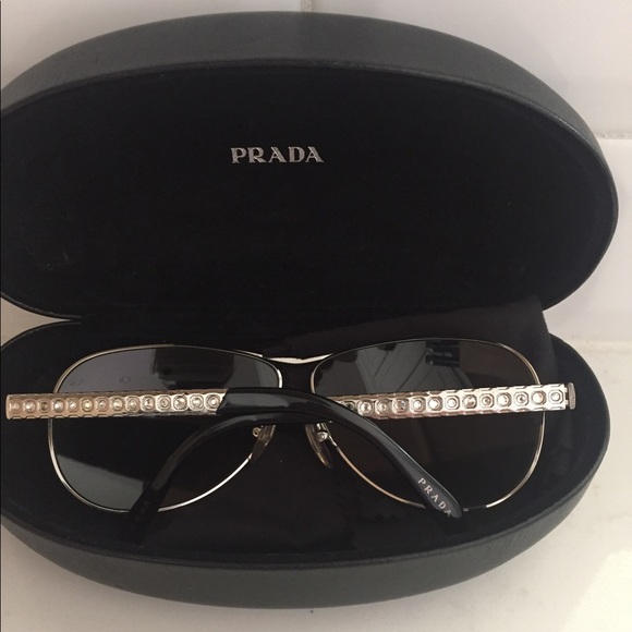 Prada aviator sunglasses with rivets - Picture 2 of 2